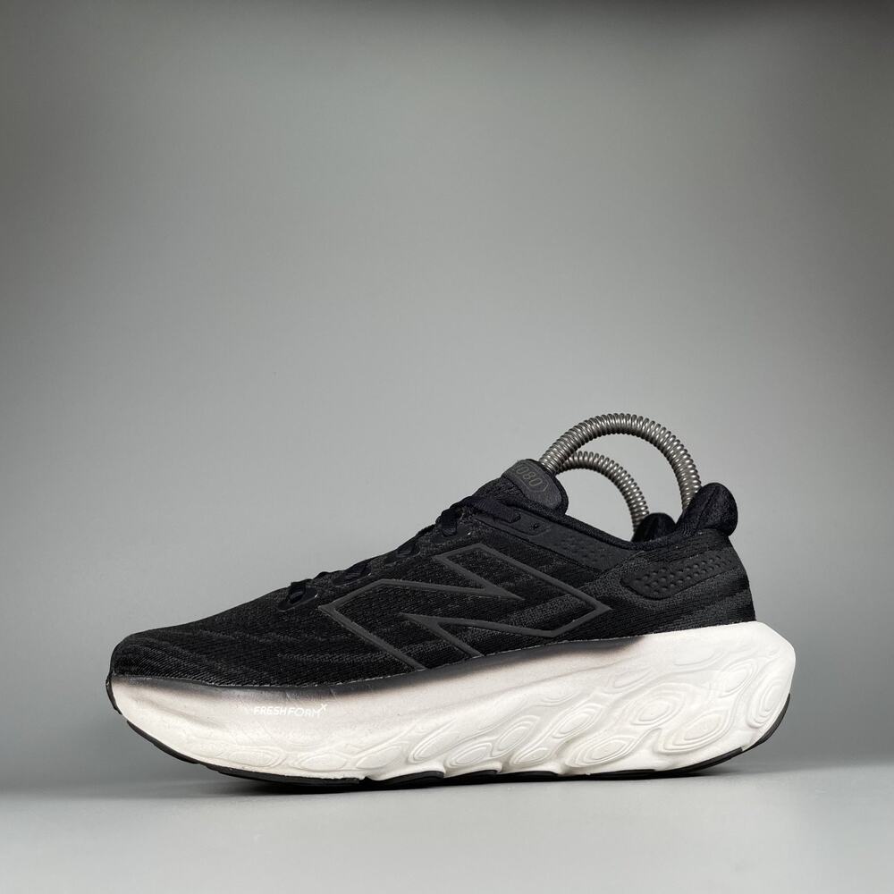 New Balance Fresh Foam X 1080v13 Women's Size 6 B Black White Running Shoes EUC